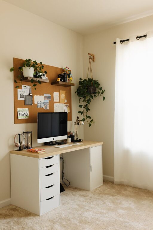 Cómo organizar tu espacio de trabajo en casa para mejorar la productividad